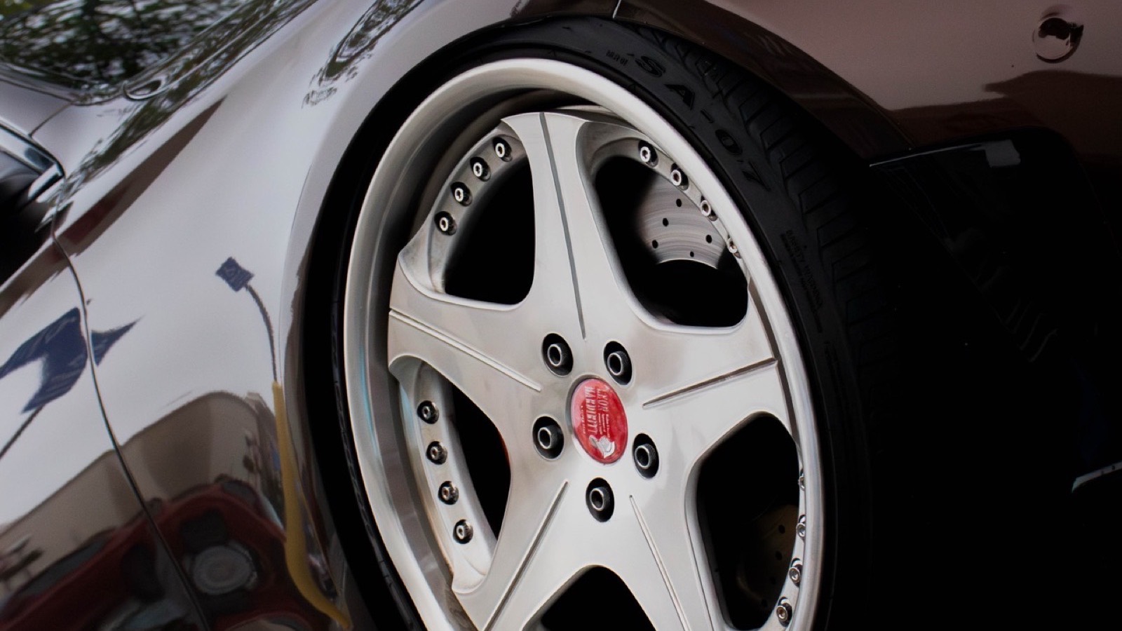 Automotive detail, forged wheel and bodywork